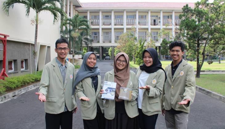 Tekan Serangan Hama dengan Inovasi Perangkap Lalat Buah